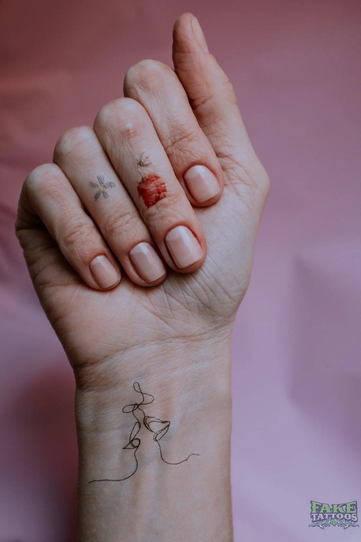 (Range of design options) Benefits of Temporary Tattoos Vs Real Ones - FAKE TATTOOS